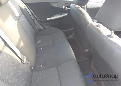 2010 Toyota Corolla S z USA, uszkodzony, nr VIN 2T1BU4EE4AC278545